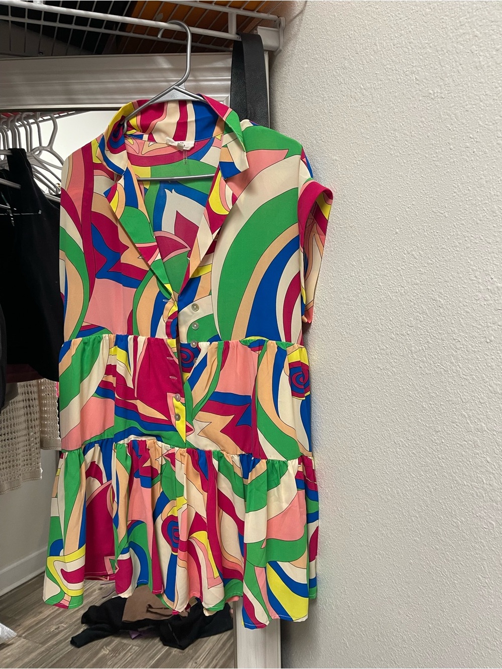 entro Multicolor Swirl Print Sleeveless Romper